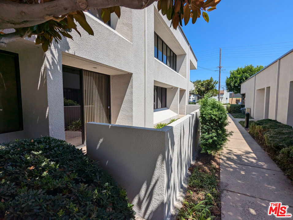 2070 N Tustin Avenue, Santa Ana CA 92705 - photo 5