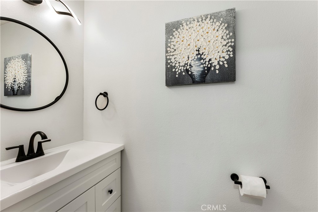 Downstairs Half Bath - 210 Carriage B, Santa Ana CA 92707 - photo 14