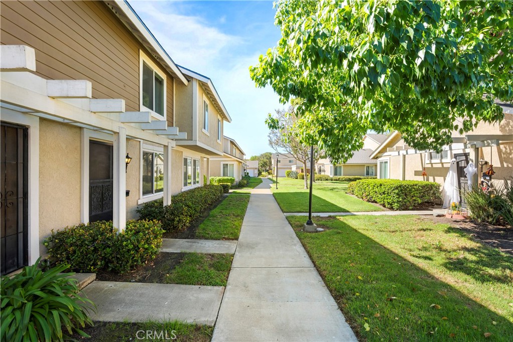 210 Carriage B, Santa Ana CA 92707 - photo 35