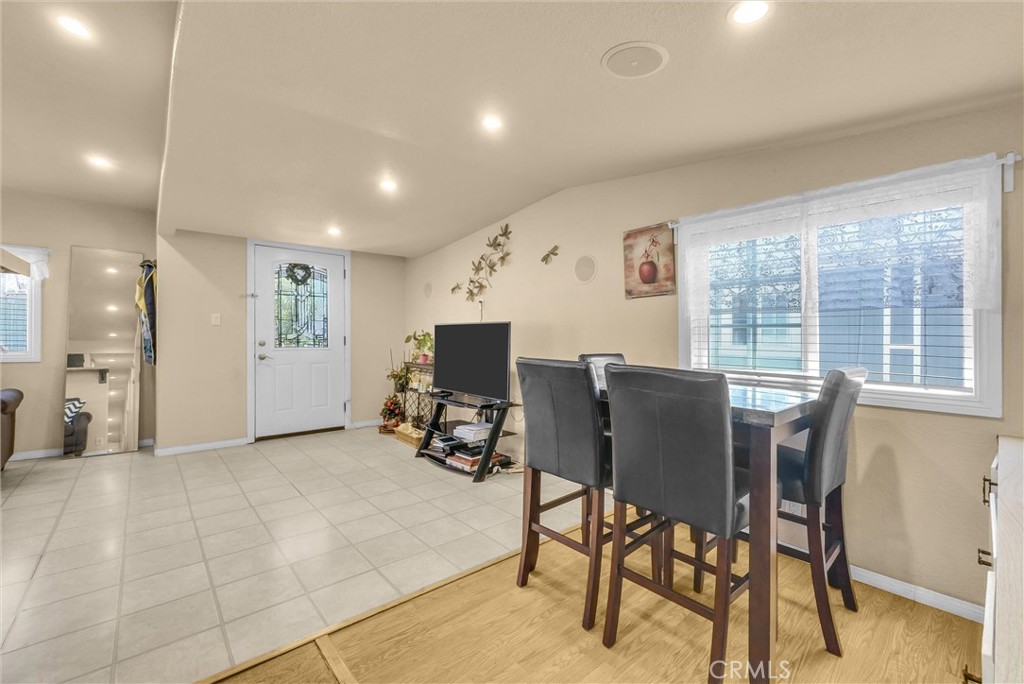 210 Dresden Ave N, Santa Ana CA 92703 - photo 7