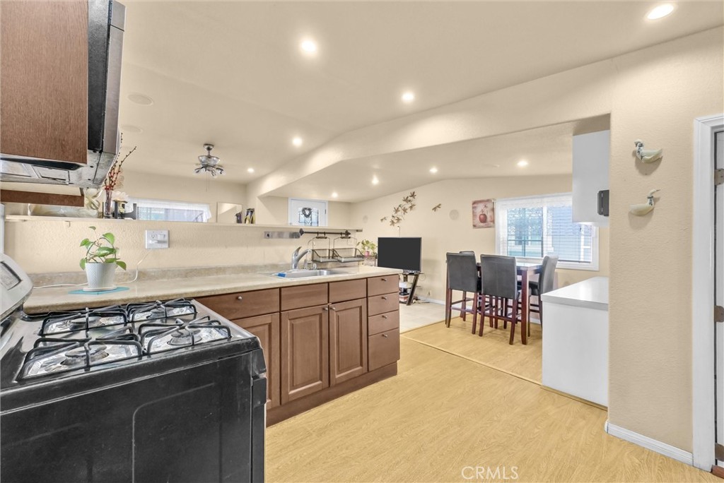 210 Dresden Ave N, Santa Ana CA 92703 - photo 10