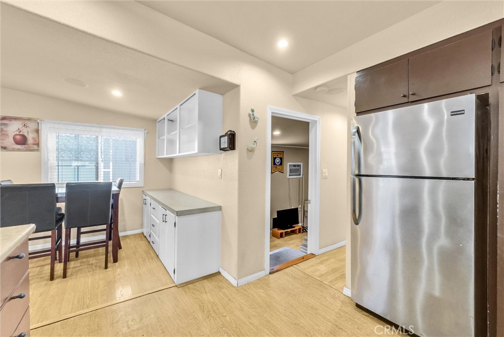 210 Dresden Ave N, Santa Ana CA 92703 - photo 11