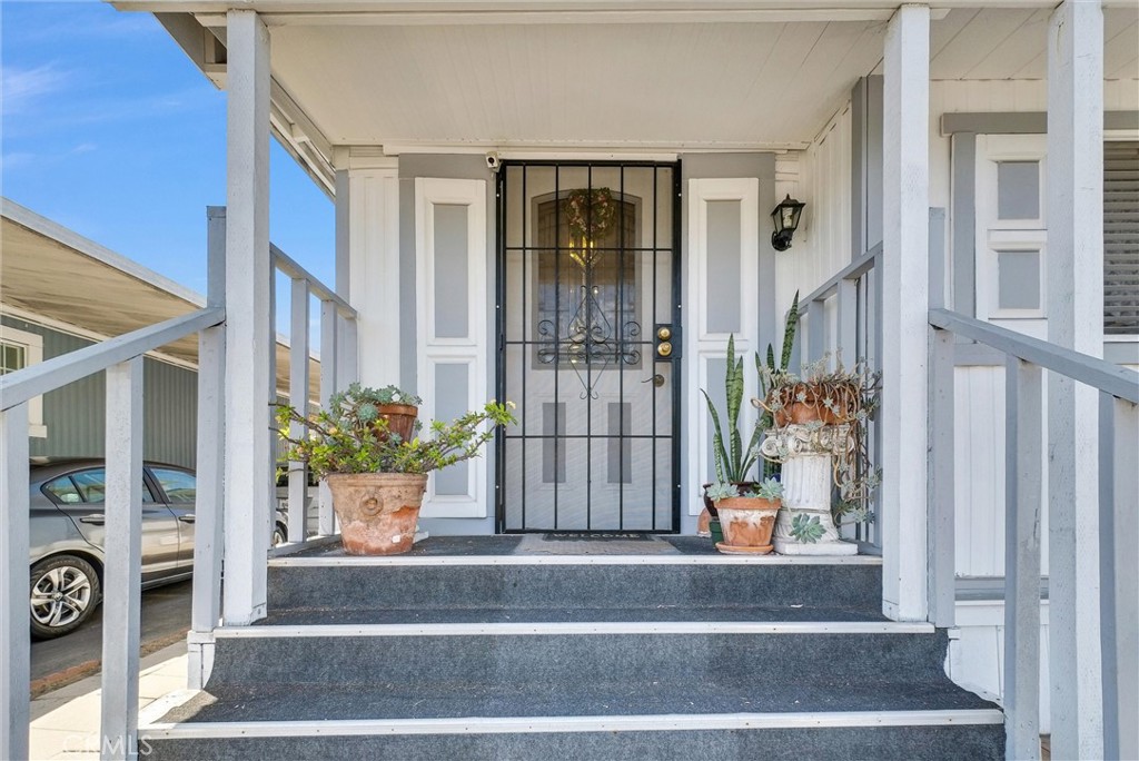210 Dresden Ave N, Santa Ana CA 92703 - photo 21