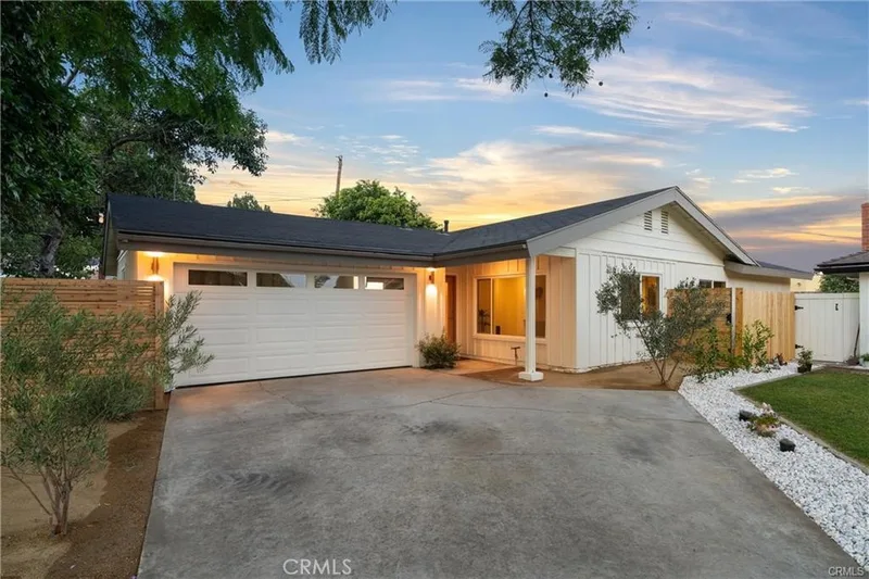 2101 N Hathaway, Santa Ana, CA 92705