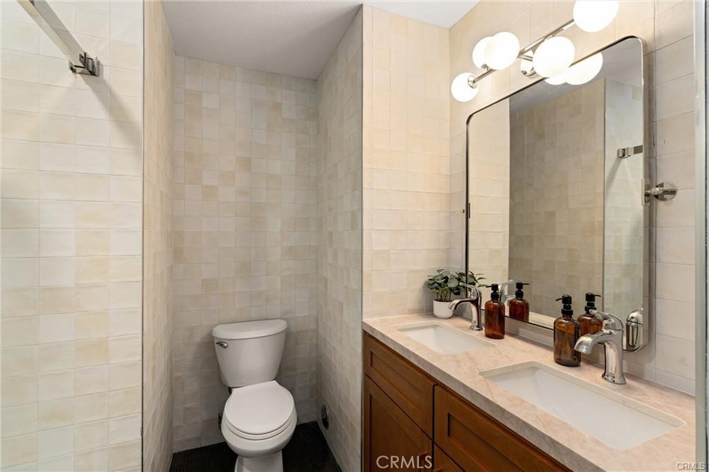 2101 N Hathaway, Santa Ana CA 92705 - photo 20