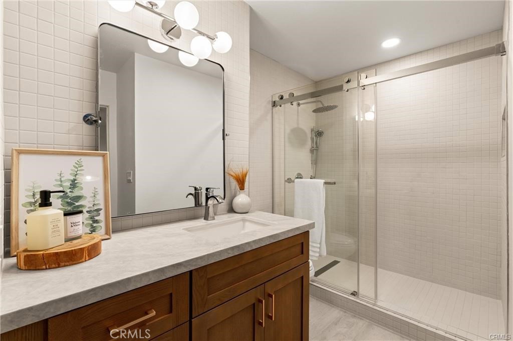 2101 N Hathaway, Santa Ana CA 92705 - photo 26