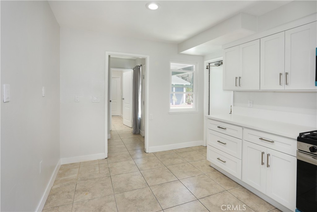 2105 W Hall, Santa Ana CA 92704 - photo 10