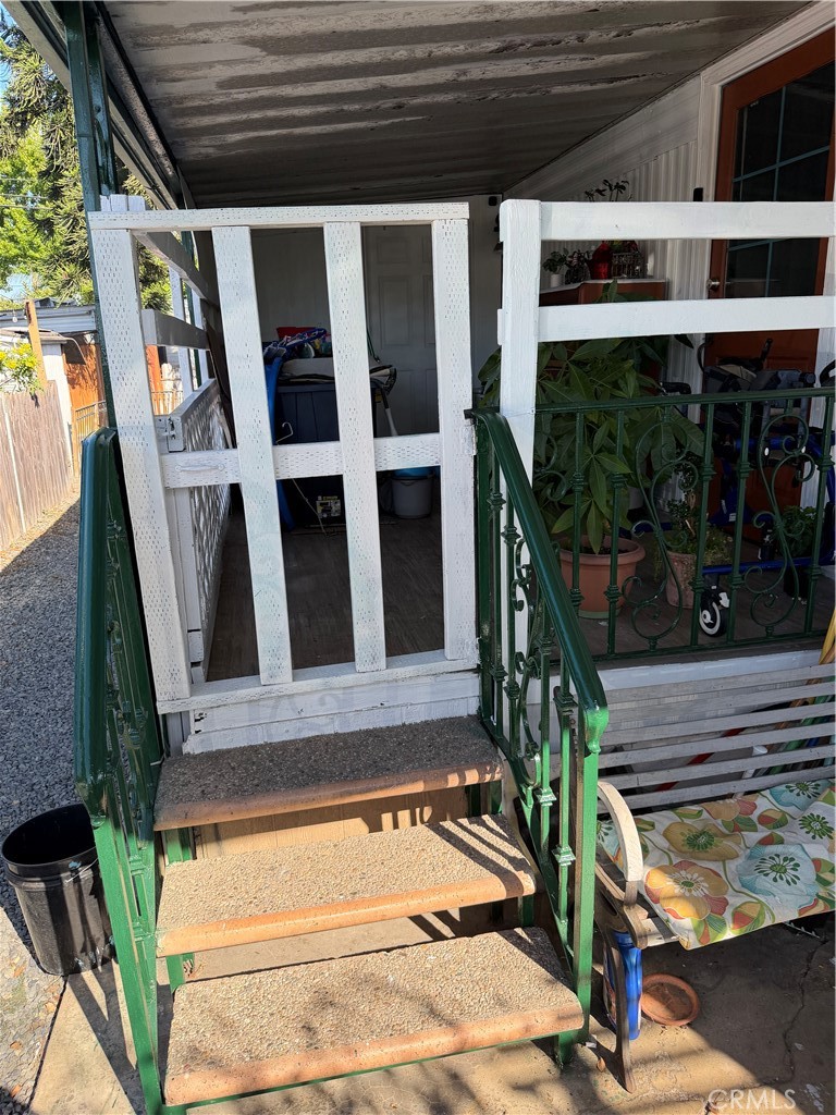 Porch Gate - 211 Monaco 54, Santa Ana CA 92703 - photo 11