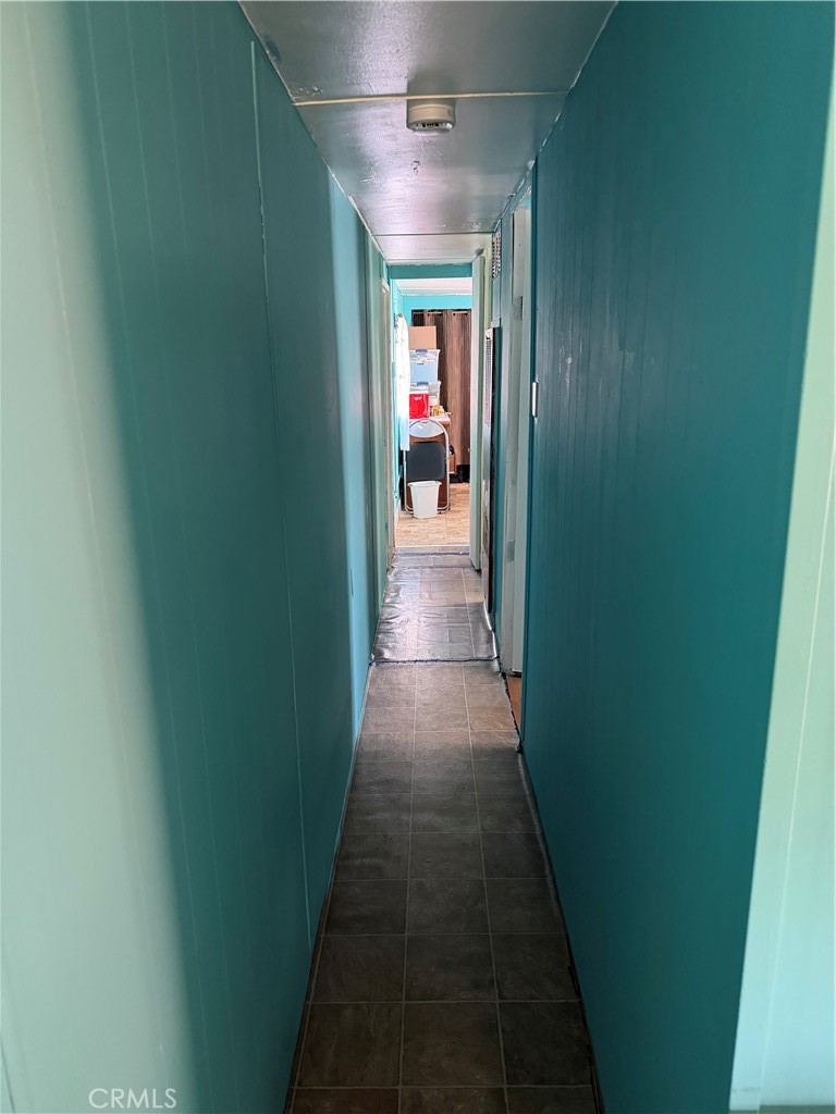 Hallway - 211 Monaco 54, Santa Ana CA 92703 - photo 19