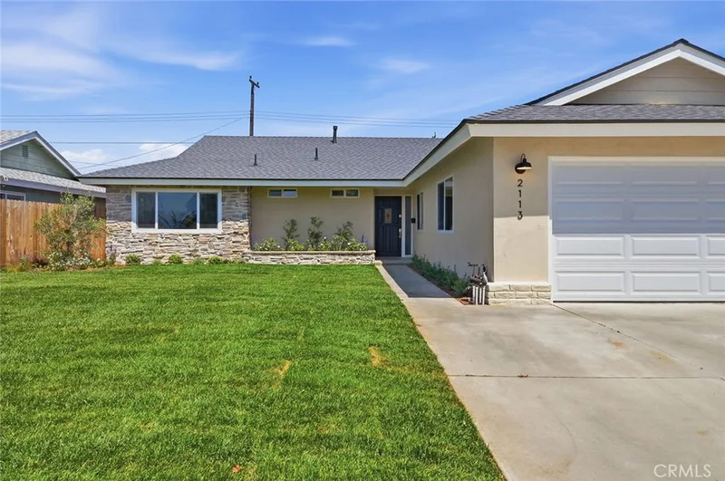 2113 S Forest, Santa Ana
