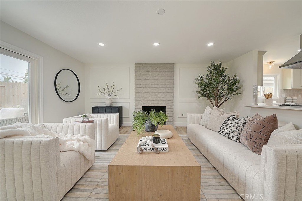 2113 S Forest, Santa Ana CA 92704 - photo 5