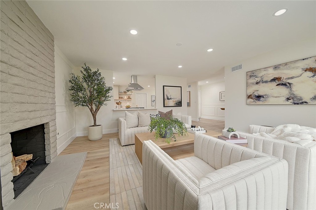 2113 S Forest, Santa Ana CA 92704 - photo 10