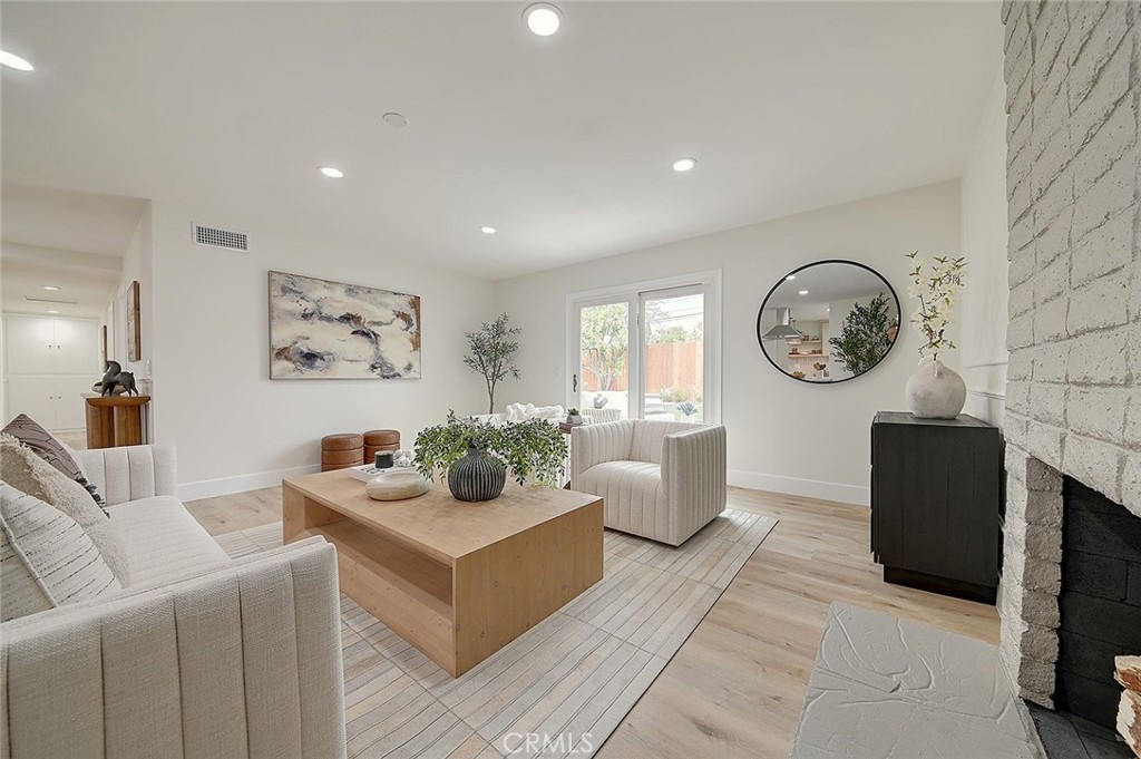 2113 S Forest, Santa Ana CA 92704 - photo 11
