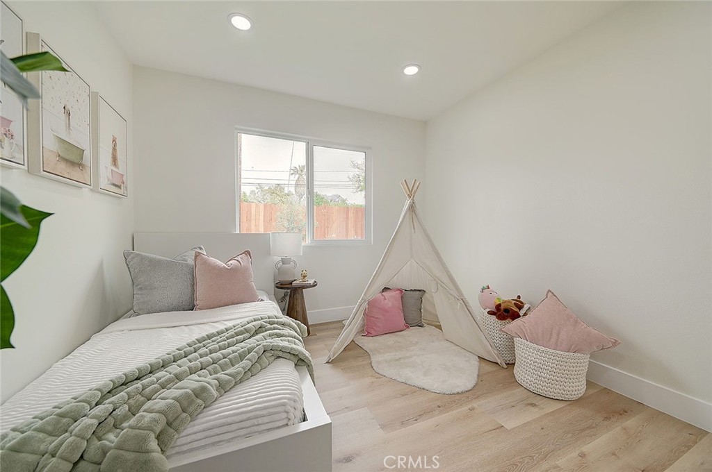 2113 S Forest, Santa Ana CA 92704 - photo 35
