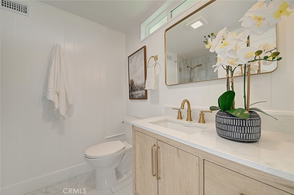 2113 S Forest, Santa Ana CA 92704 - photo 41