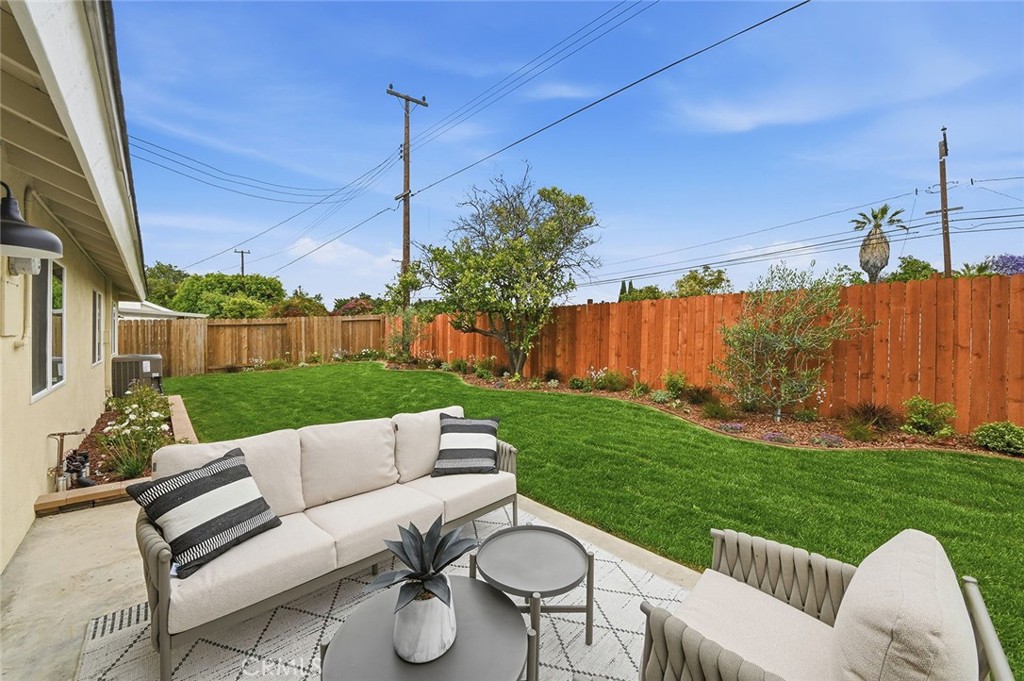2113 S Forest, Santa Ana CA 92704 - photo 44