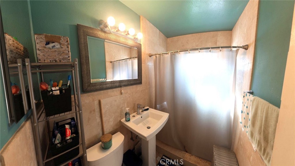 Main House - 2118 Park Drive, Santa Ana CA 92707 - photo 10