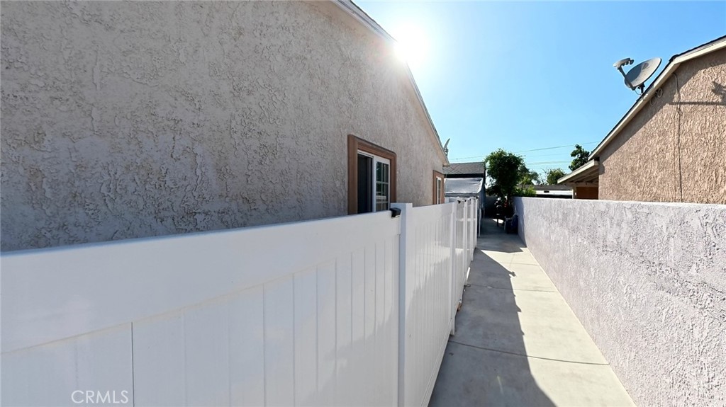 Side - 2118 Park Drive, Santa Ana CA 92707 - photo 25