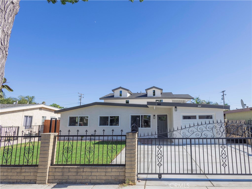 2122 W 10th Street, Santa Ana CA 92703 - photo 1