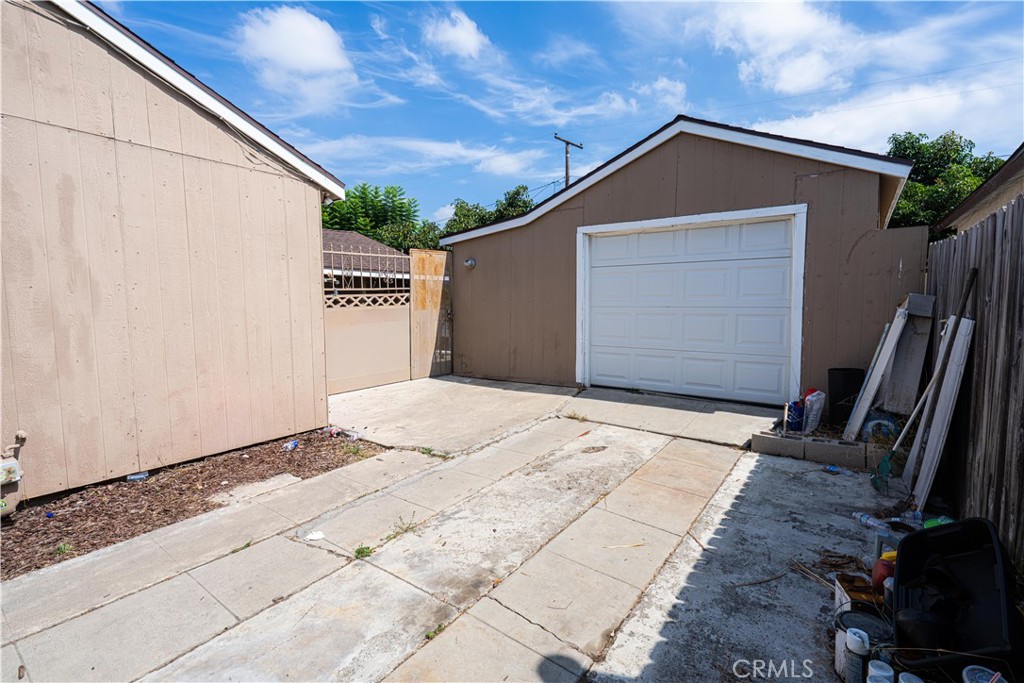 2125 Rousselle, Santa Ana CA 92707 - photo 3