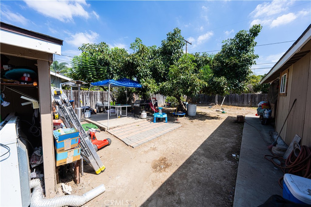 2125 Rousselle, Santa Ana CA 92707 - photo 15