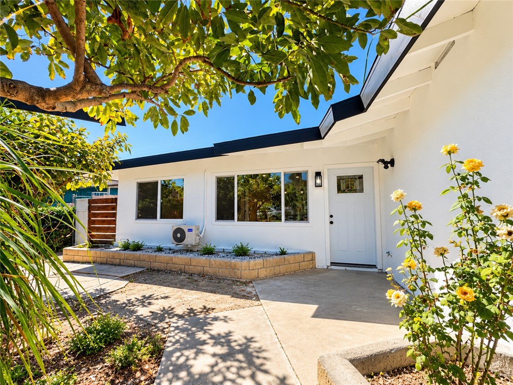 2128 N Bristol, Santa Ana CA 92706 - photo 2