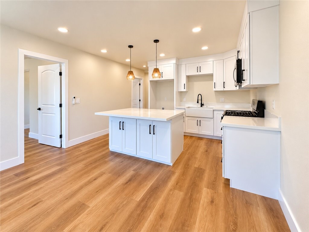 2128 N Bristol, Santa Ana CA 92706 - photo 5