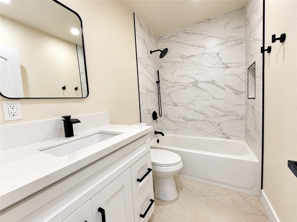 2128 N Bristol, Santa Ana CA 92706 - photo 19