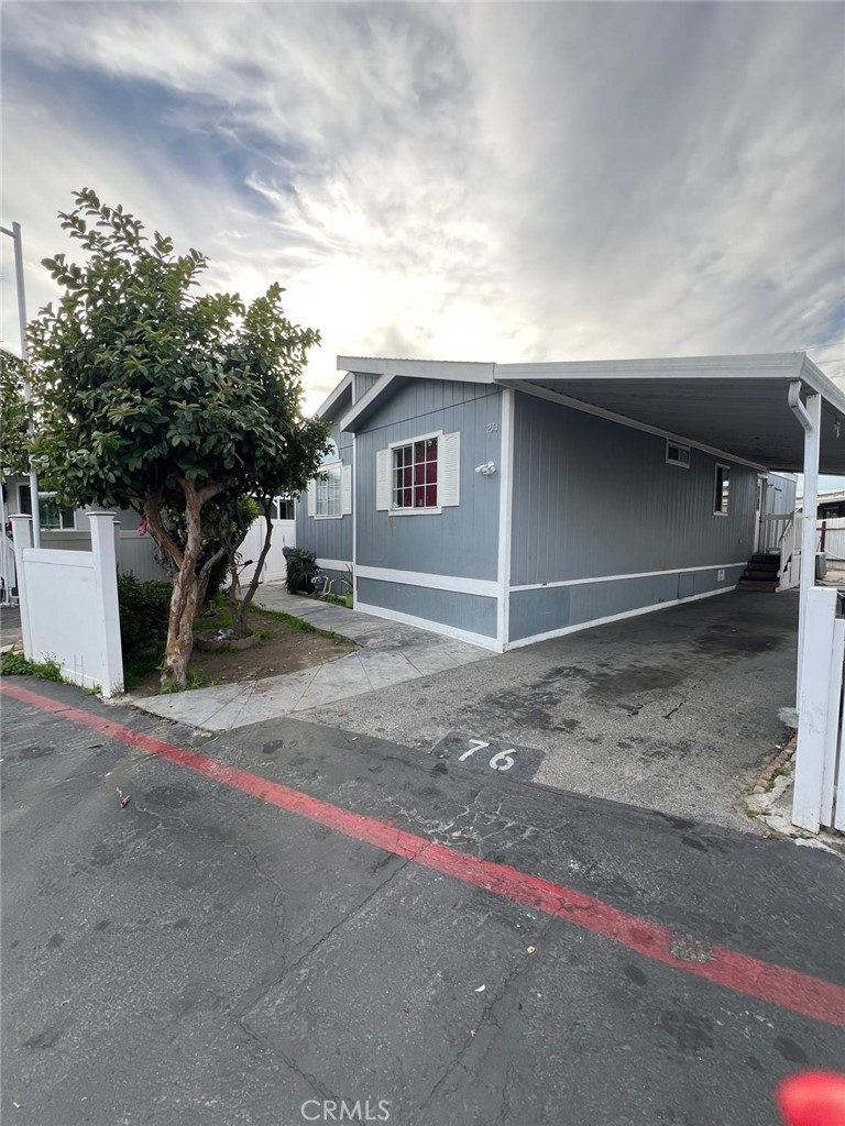 214 Earl Lane 76, Santa Ana CA 92704 - photo 2
