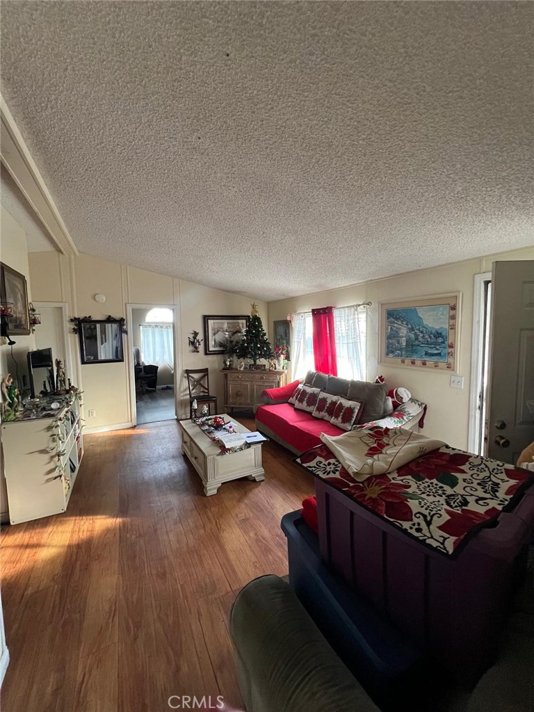 214 Earl Lane 76, Santa Ana CA 92704 - photo 5