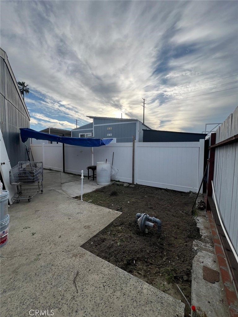 214 Earl Lane 76, Santa Ana CA 92704 - photo 11