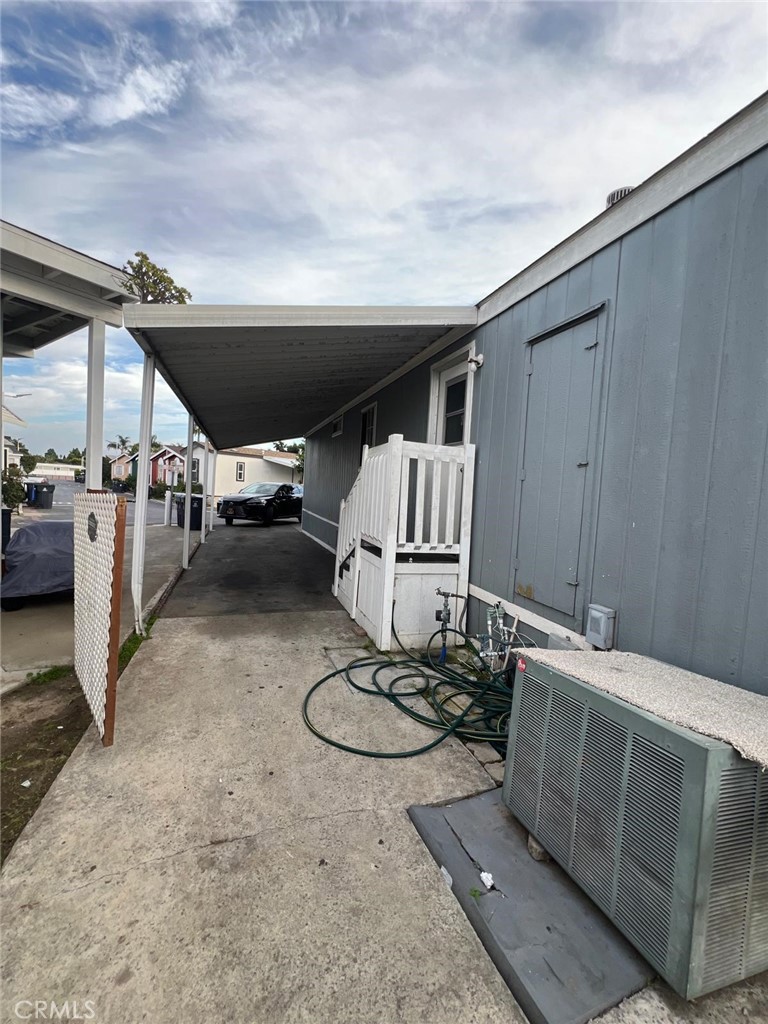214 Earl Lane 76, Santa Ana CA 92704 - photo 12