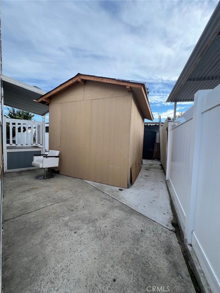 214 Earl Lane 76, Santa Ana CA 92704 - photo 13
