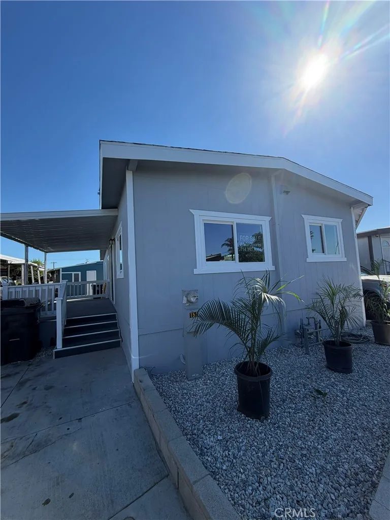 214 S Royal Ln Lane 151, Santa Ana