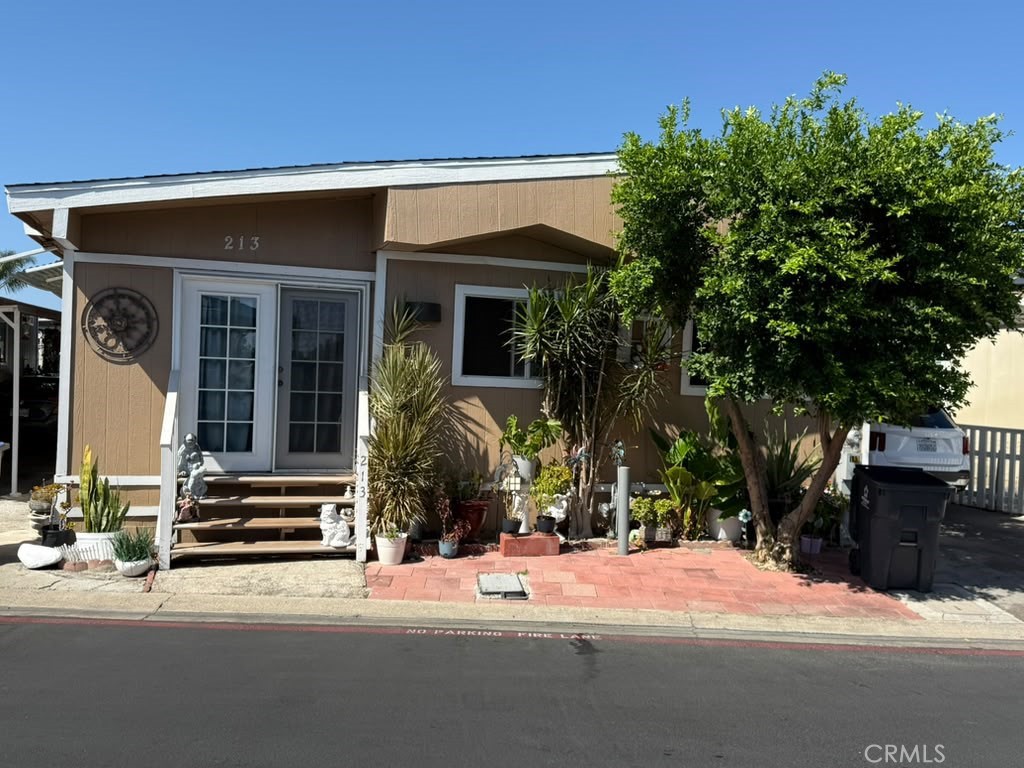 215 S Princess Lane 213, Santa Ana CA 92704 - photo 2
