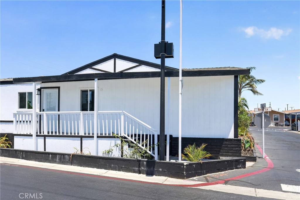 215 S Sullivan Street 220, Santa Ana CA 92704 - photo 2