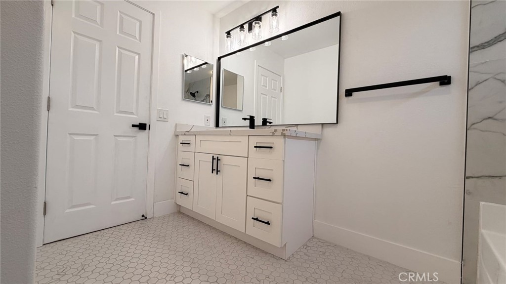 215 S Sullivan Street 220, Santa Ana CA 92704 - photo 23