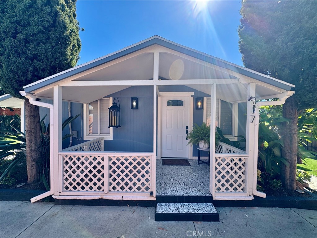 217 - Back home - 217 N Mcclay, Santa Ana CA 92701 - photo 7