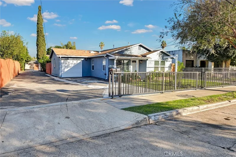 217 N Mcclay, Santa Ana