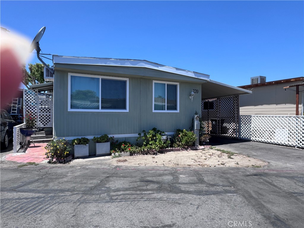 220 Vienna, Santa Ana CA 92703 - photo 4