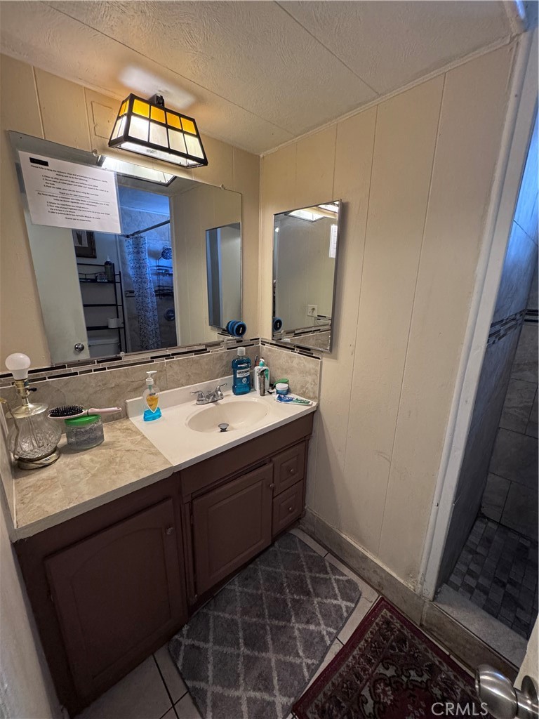 220 Vienna, Santa Ana CA 92703 - photo 15
