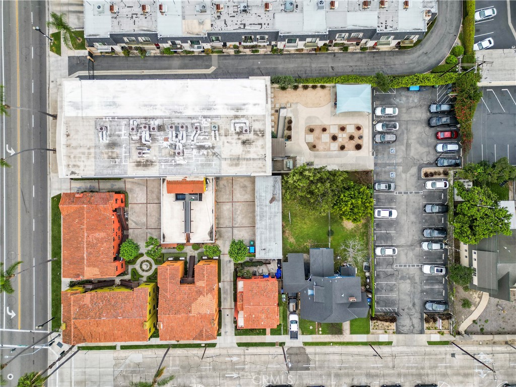 2215 N Broadway, Santa Ana CA 92706 - photo 11
