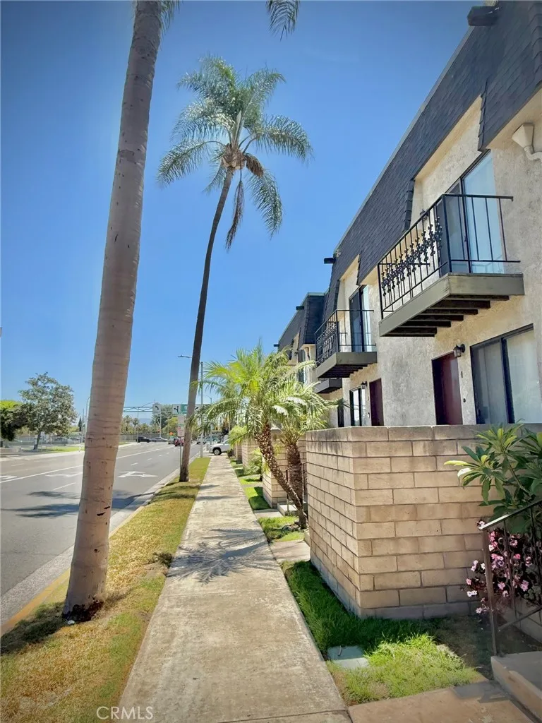 2229 N Broadway I, Santa Ana, CA 92706
