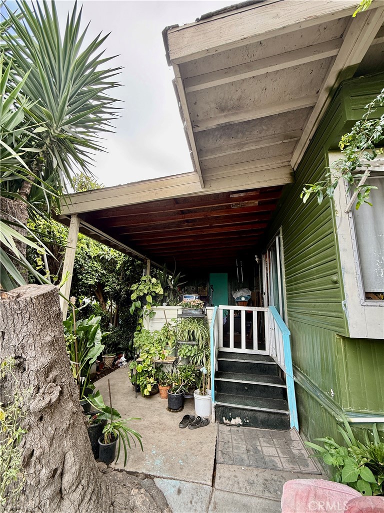 223 Madrid Avenue, Santa Ana CA 92703 - photo 3