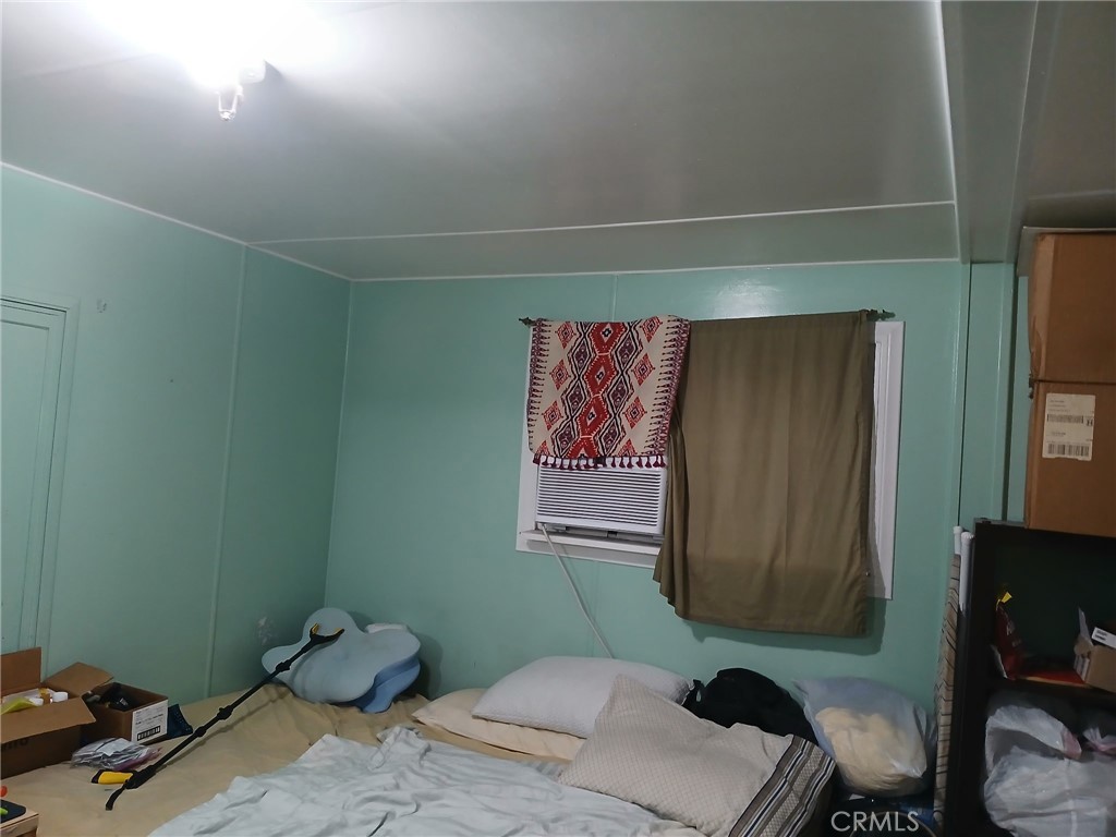 223 Madrid Avenue, Santa Ana CA 92703 - photo 7