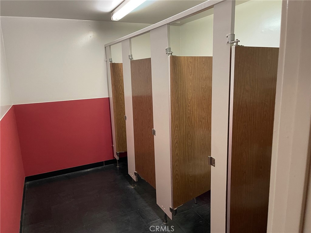 2230 S Anne, Santa Ana CA 92704 - photo 28