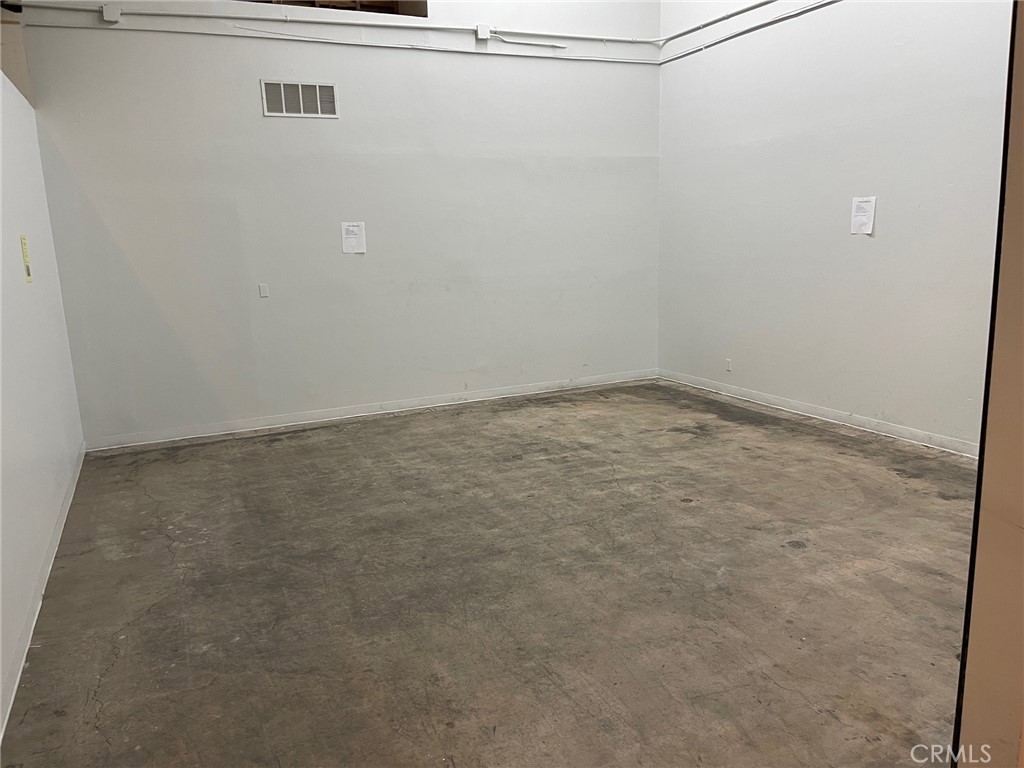 2230 S Anne, Santa Ana CA 92704 - photo 32