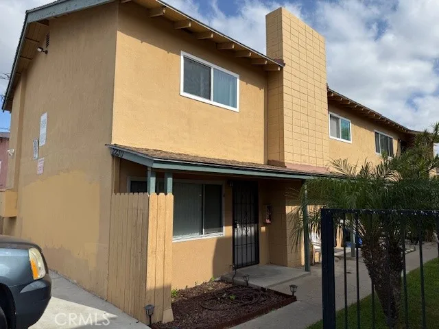2230 S Center Street A, Santa Ana, CA 92704