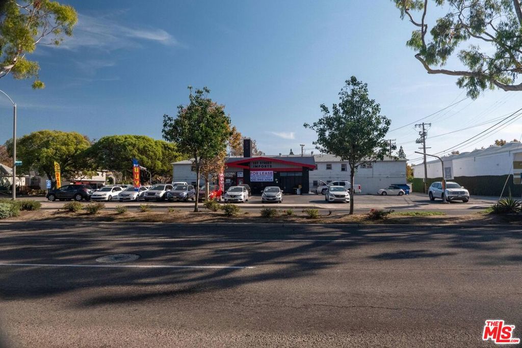 224 E 1st Street, Santa Ana CA 92701 - photo 10