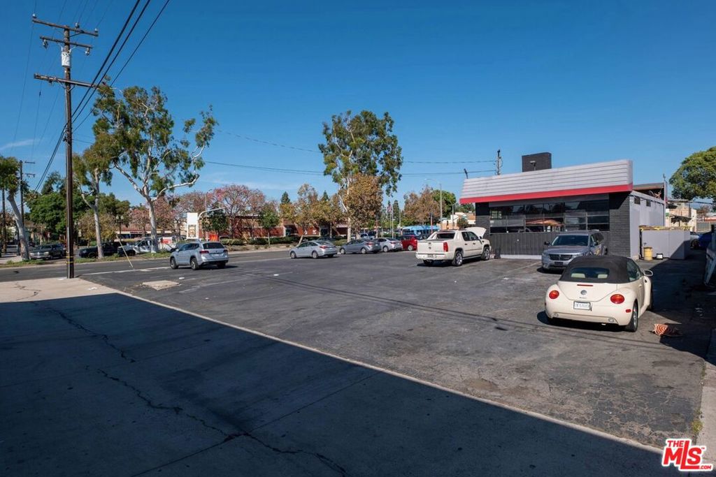 224 E 1st Street, Santa Ana CA 92701 - photo 14